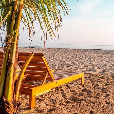 The Mompe Beach Hostal La Poza Εξωτερικό φωτογραφία