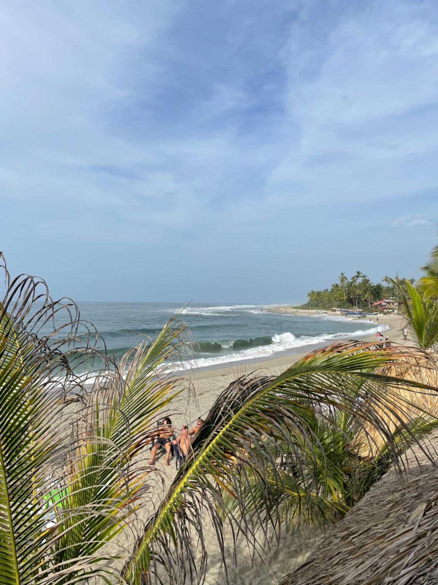 The Mompe Beach Hostal La Poza Εξωτερικό φωτογραφία
