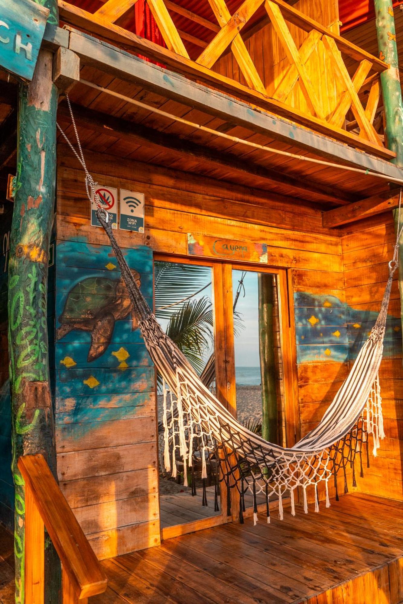 The Mompe Beach Hostal La Poza Εξωτερικό φωτογραφία