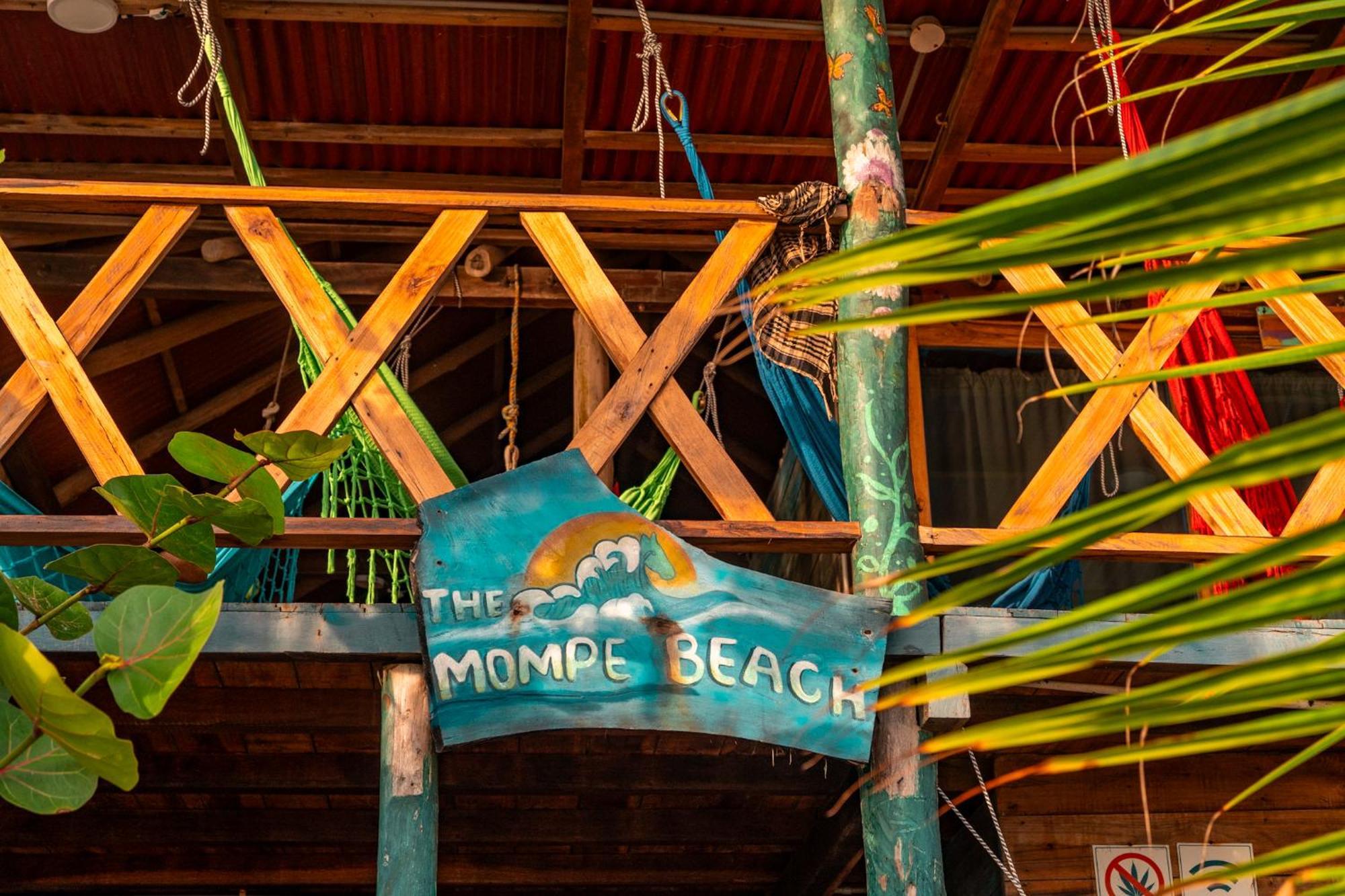 The Mompe Beach Hostal La Poza Εξωτερικό φωτογραφία